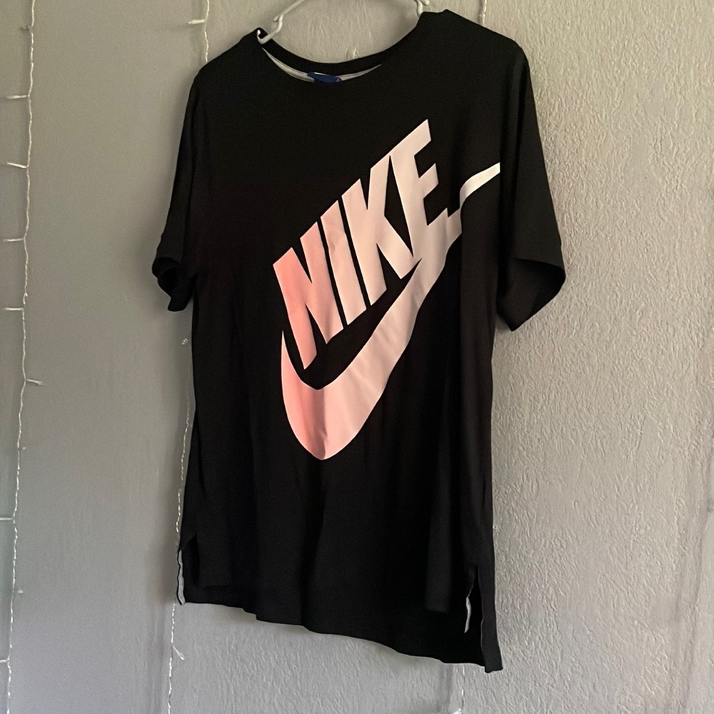 Nike Tee